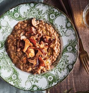 Farrotto aux champignons sauvages et à la sauge